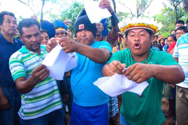 Fot&oacute;grafo do Campo Grande News &eacute; agredido por &iacute;ndios em Sidrol&acirc;ndia