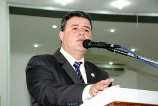 Gean Carlos Volpato, do PMDB é um dos três vereadores afastados por determinação judicial (Foto: Portal do MS)