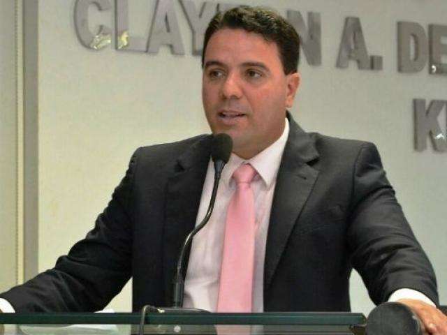 Presidente da C&acirc;mara assume prefeitura ap&oacute;s cassa&ccedil;&atilde;o de prefeito e vice 