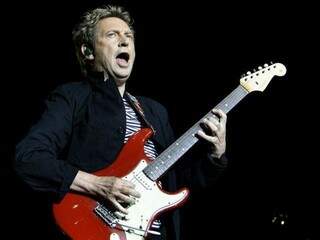 Andy Summers é considerado um dos maiores guitarristas do mundo.