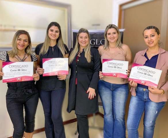 Em 12 anos, Deise Girardi já recuperou autoestima de mulheres em todo País 