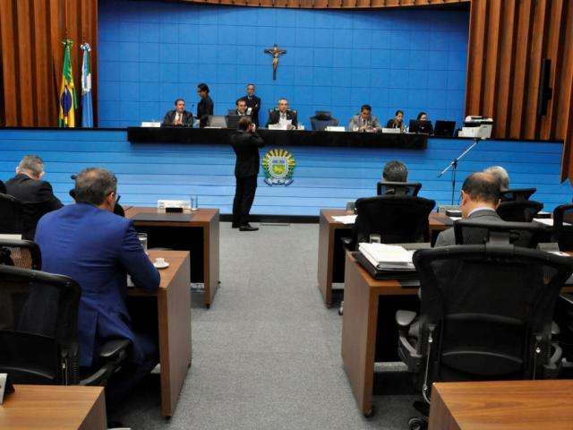 Deputados esperam retomada de projeto sobre taxas cartor&aacute;rias