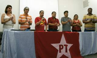 Lideranças petistas em reunião sexta-feira em Corumbá. (Foto: Divulgação)