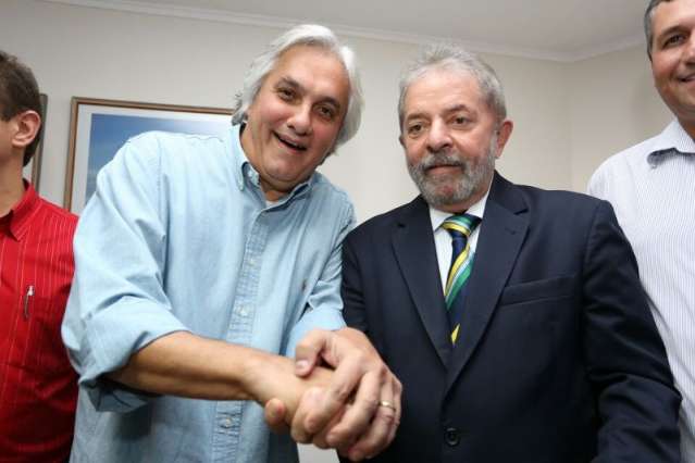 Reuni&atilde;o de Lula com Delc&iacute;dio e Zeca demora uma hora, mas sem novidade