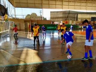 Jogos de futsal vão ocorrer neste domingo (Foto: Caju - Prefeitura de Três Lagoas)