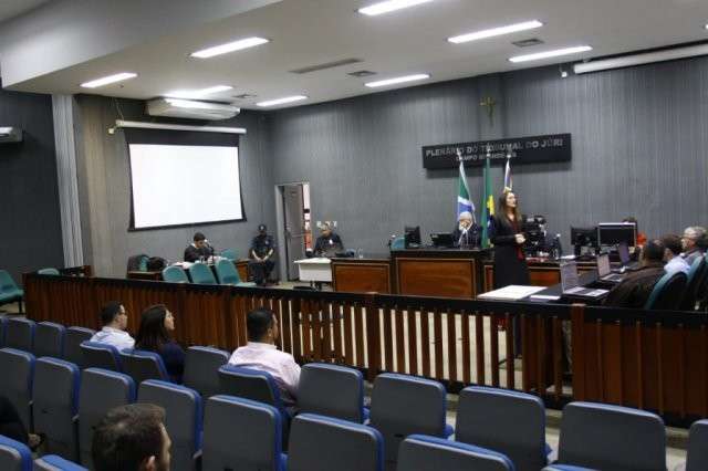 &ldquo;Quem foi julgada fui eu&rdquo;, diz advogada citada por defensor durante j&uacute;ri