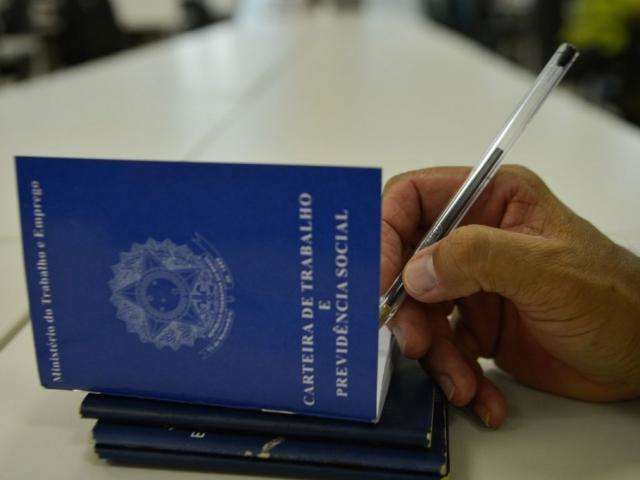 Abono salarial de 2017 injetou R$ 17,3 bilh&otilde;es na economia