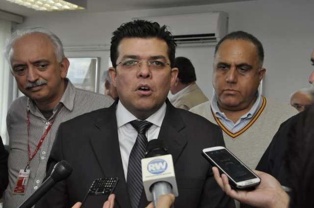 Olarte ainda aguarda parecer t&eacute;cnico para arrendar S&iacute;rio Liban&ecirc;s