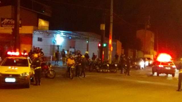 Opera&ccedil;&atilde;o da PM e Guarda fecha dois estabelecimentos comerciais na Capital