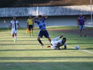 Novo e Aparecidense v&atilde;o empatando sem gols no est&aacute;dio Moren&atilde;o