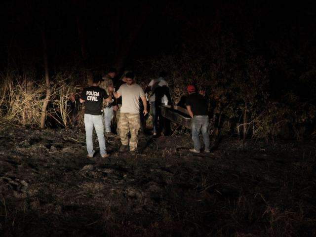 Mulher encontrada carbonizada pode ter morrido com pancada na cabe&ccedil;a