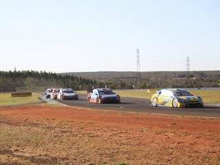 Vereadores temem &ldquo;imbr&oacute;glio&rdquo; e projeto para uso do Aut&oacute;dromo volta &agrave; Prefeitura