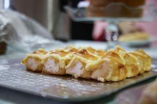 Pão doce também é variação no cardápio.