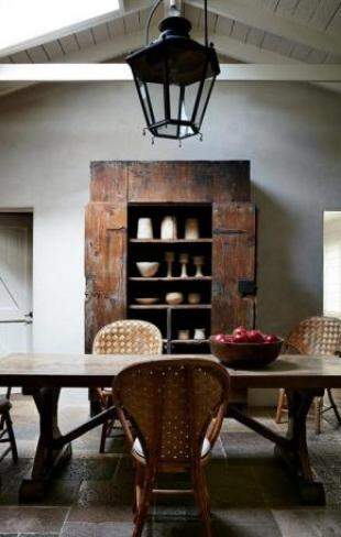 Armários antigos de madeira viram as estrelas na cozinha, sala e quarto -  Arquitetura - Campo Grande News