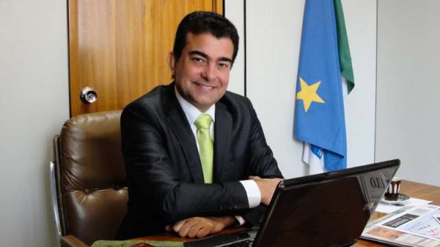 Gasto na disputa pela C&acirc;mara supera arrecada&ccedil;&atilde;o de candidatos ao Senado