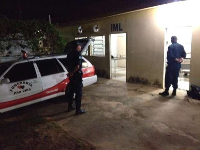 Para continuar funcionando, policiais fazem seguran&ccedil;a de IML durante per&iacute;cias