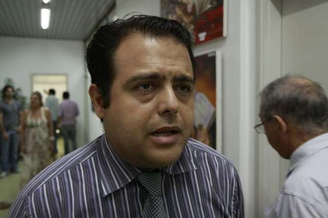 Secret&aacute;rio admite falta de 972 leitos hospitalares na Capital