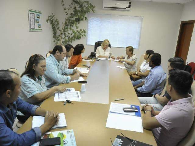 For&ccedil;a-tarefa visa acelerar acesso de agricultores e ind&iacute;genas a 823 moradias