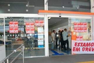 Bancos fizeram contra-proposta, mas sindicalistas consideram insuficiente (Foto: Simão Nogueira)