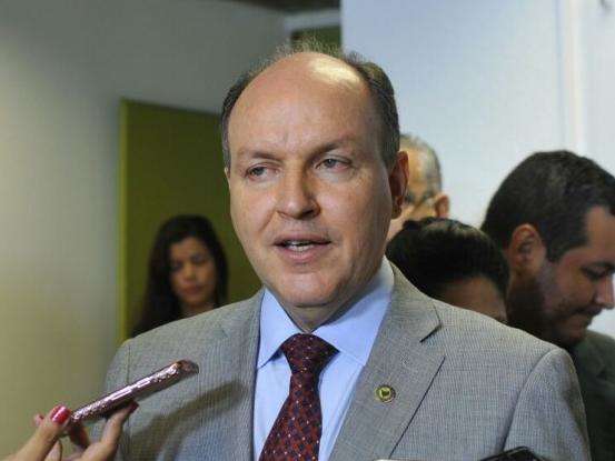 Assembleia quer economizar R$ 4 milh&otilde;es com cortes e redu&ccedil;&otilde;es