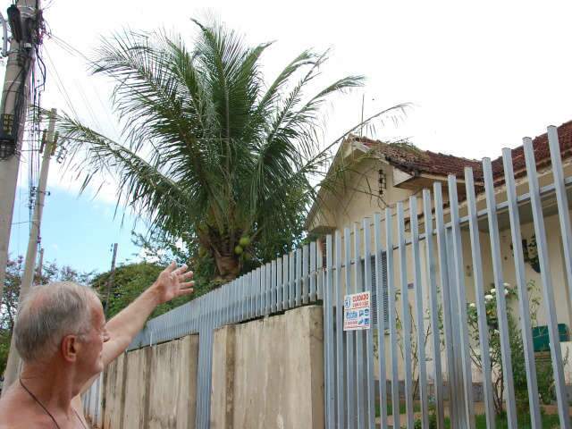  Interditados ap&oacute;s desabamento, pr&eacute;dios revelam abandono da Vila dos Ferrovi&aacute;rios