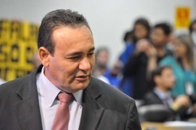 Vereador do PSB resiste, mas &eacute; o mais cotado para ser l&iacute;der do prefeito