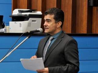 Deputado Marçal Filho (PSDB) conseguiu aprovar moção contra Aneel (Foto: Assessoria/ALMS)