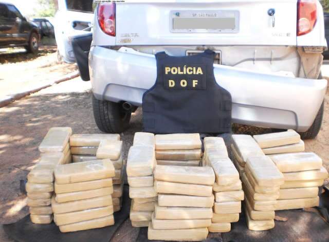  Dupla troca Celta por maconha e &eacute; presa quando seguia para S&atilde;o Paulo