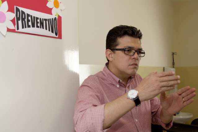 Olarte faz mist&eacute;rio sobre projeto que "vai acabar" com falta de pediatras