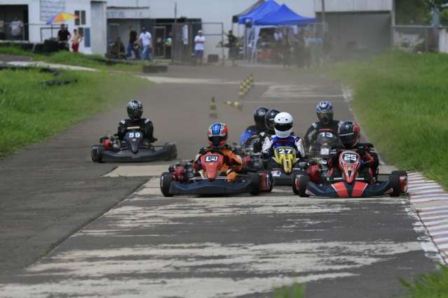 Pen&uacute;ltima etapa do estadual de Kart encaminha t&iacute;tulo em tr&ecirc;s categorias