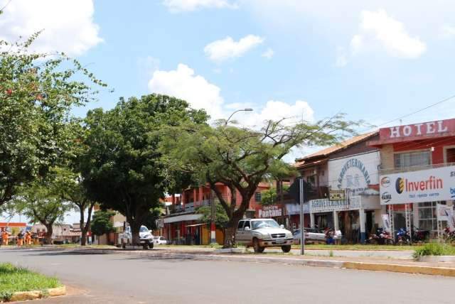 Pobre e abandonada, fronteira sofre com viol&ecirc;ncia e repet&ecirc;ncia escolar