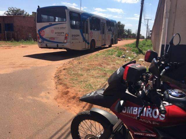 Crian&ccedil;a fica ferida ap&oacute;s acidente com &ocirc;nibus no Noroeste