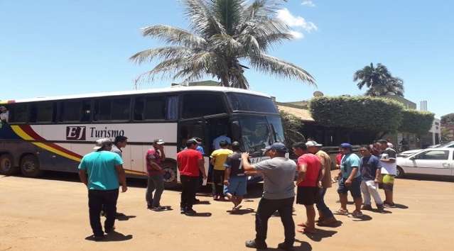 De MS, 4 mil &iacute;ndios v&atilde;o &agrave; SC e RS para trabalhar em colheitas de ma&ccedil;&atilde;