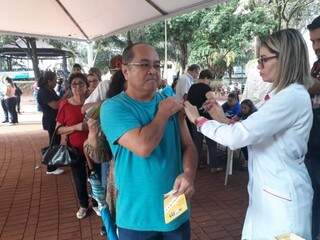 No sábado, secretaria fez Dia D para estimular vacinação contra gripe (Foto: Fernanda Palheta)
