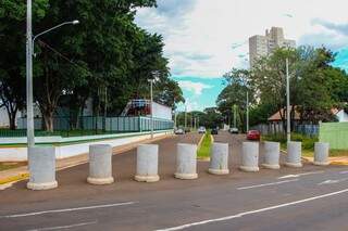 Depois de um ano fechada, a Prefeitura autorizou o início das obras no cruzamento das avenidas Mato Grosso e Nelly Martins. A empresa tem 90 dias para conclusão dos trabalhos (Foto: Fernando Antunes)