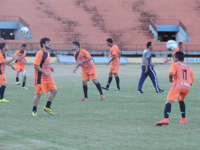 De olho no Estadual da S&eacute;rie B, Itapor&atilde; disputa torneio no Dourad&atilde;o