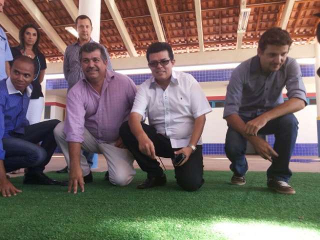 Visita a obras refor&ccedil;a atrasos por pend&ecirc;ncias em projetos de Ceinfs e pra&ccedil;a
