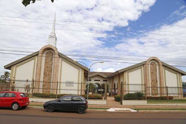 Jovem morto em assalto voltava de igreja e deixa mulher e filho de um ano