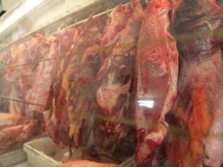 Carne exposta em supermercado de Campo Grande (Foto: Arquivo)