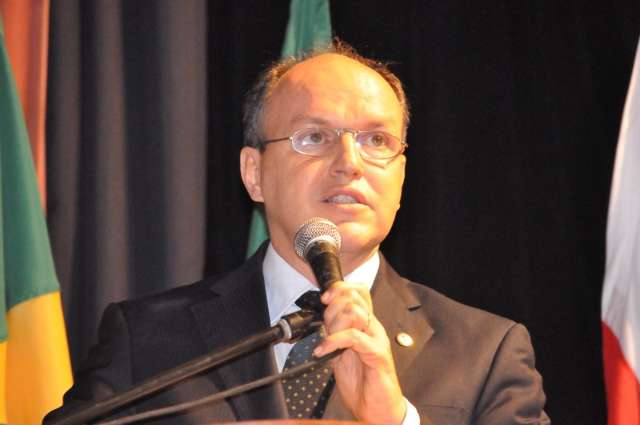Mochi diz que falta pouco para acordo sobre aposentadoria incentivada