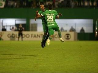 Bruno Silva comemorando gol feito pela Chapecoense (Foto: Sirli Freitas/Chapecoense)