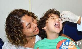A campanha também tem o objetivo de atualizar a caderneta de vacinação. (Ricardo Albertoni / Diário Corumbaense)