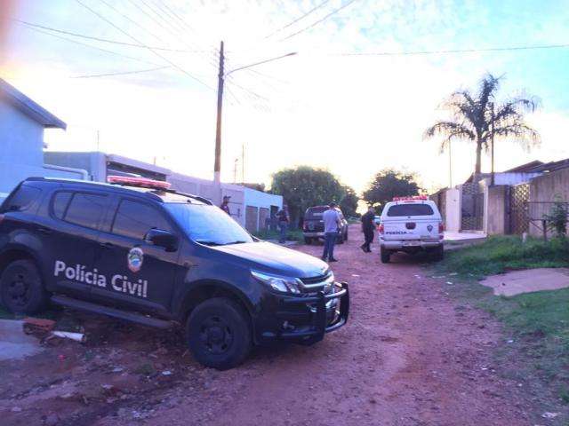 Envolvidos em tiroteio com a pol&iacute;cia s&atilde;o suspeitos de serem membros do PCC