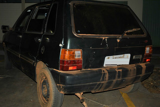 Veículo foi apreendido pela Polícia. (Foto: Jornal da Nova)
