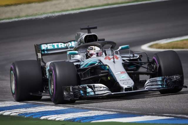 Hamilton surpreende, vence GP da Alemanha ap&oacute;s largar em 14&ordm; e lidera campeonato