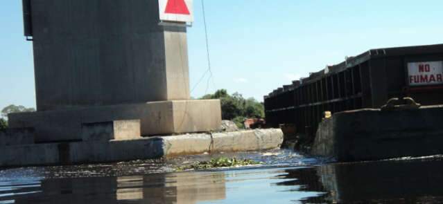  Governador acompanha vistorias na ponte sobre o rio Paraguai 