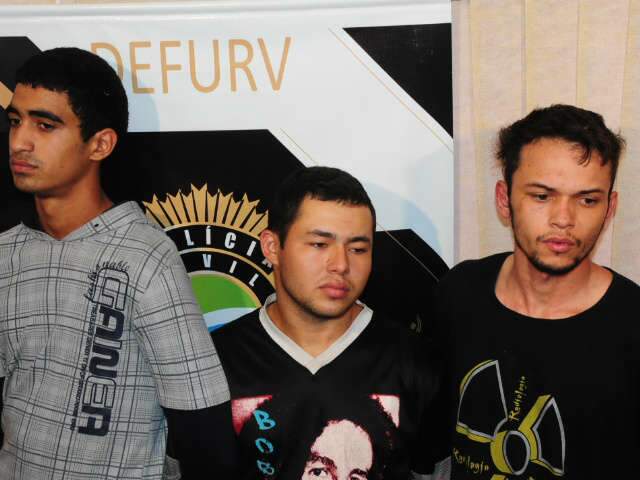  MPE apresenta &agrave; Justi&ccedil;a den&uacute;ncia contra assassinos de estudantes 