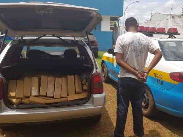 Traficante &eacute; preso com 245 tabletes de maconha na MS-162