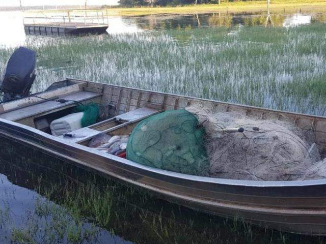 Pai e filho s&atilde;o presos e multados em R$ 11,2 mil por pesca predat&oacute;ria