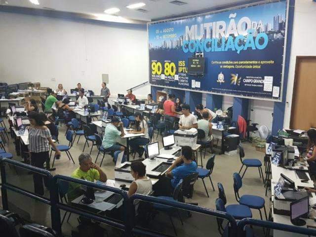 No &uacute;ltimo fim de semana de plant&atilde;o do IPTU, poucos aparecem em Central